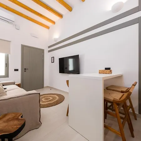 Sunsal Luxury - Earth * Naousa (Paros)